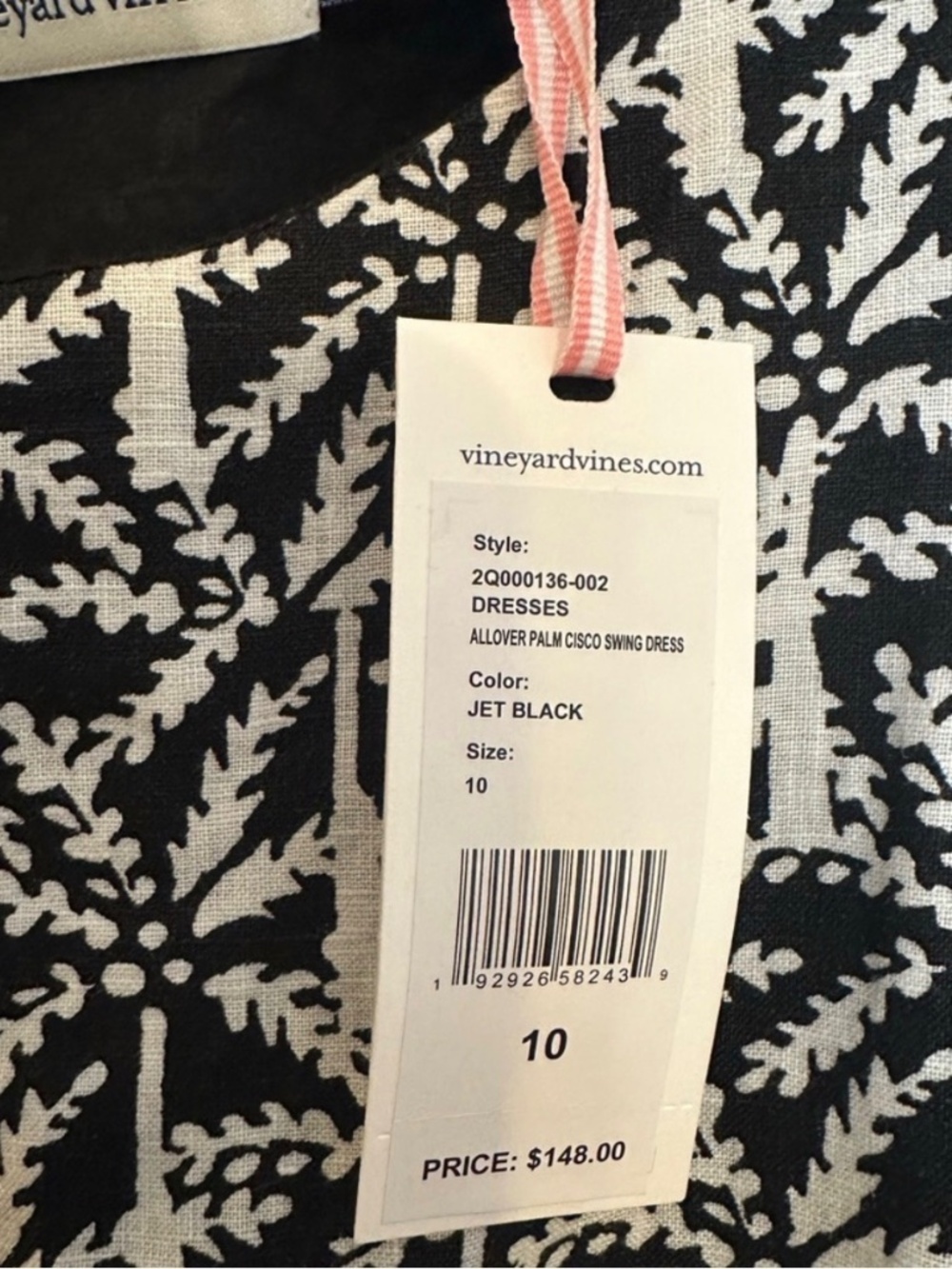 NWT- Vineyard Vines leaf design dress - Picture 2 of 4